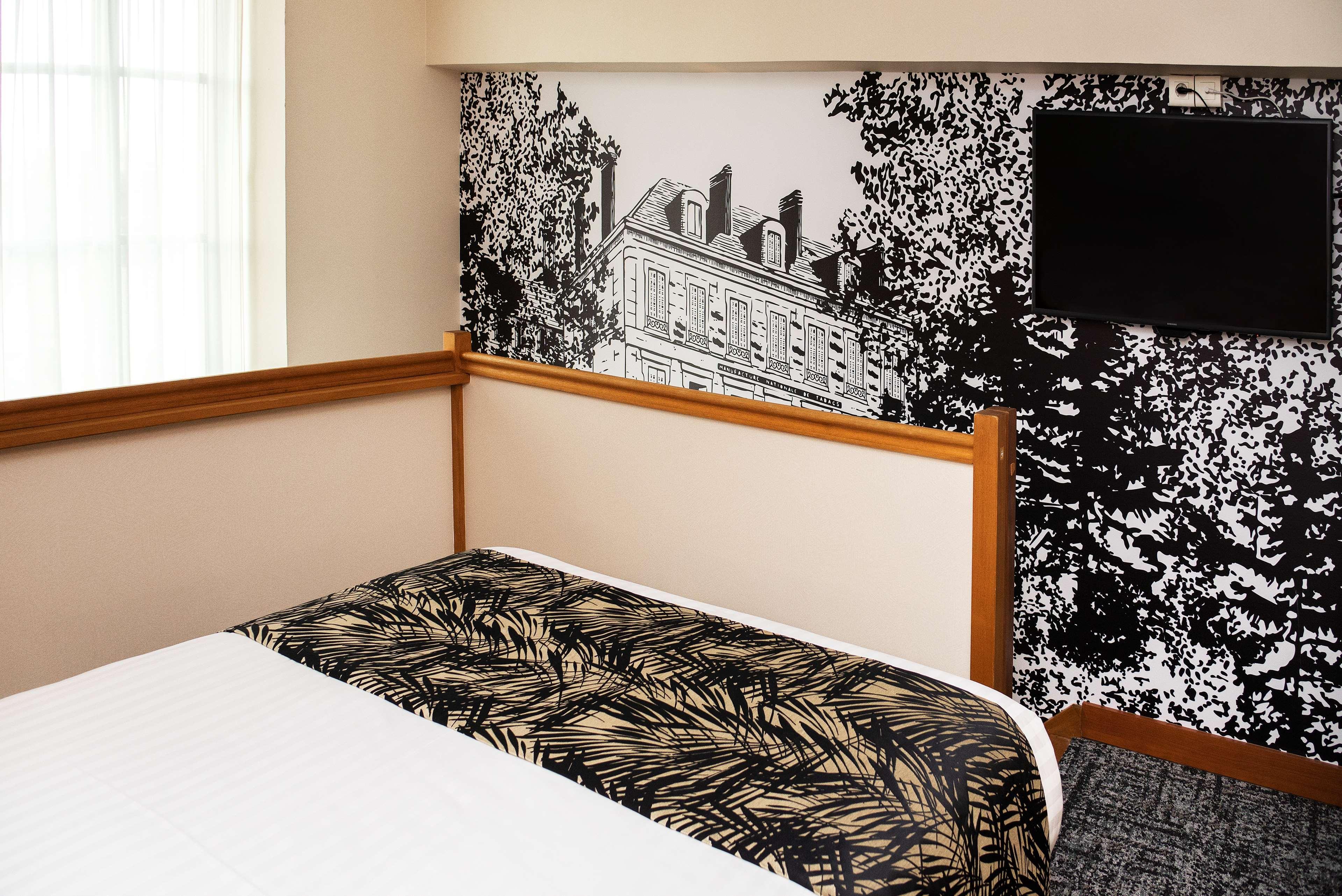 Best Western Plus Hotel Colbert Châteauroux Esterno foto
