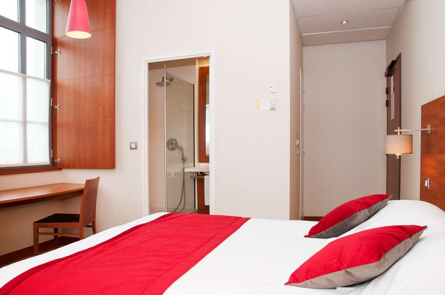 Best Western Plus Hotel Colbert Châteauroux Esterno foto