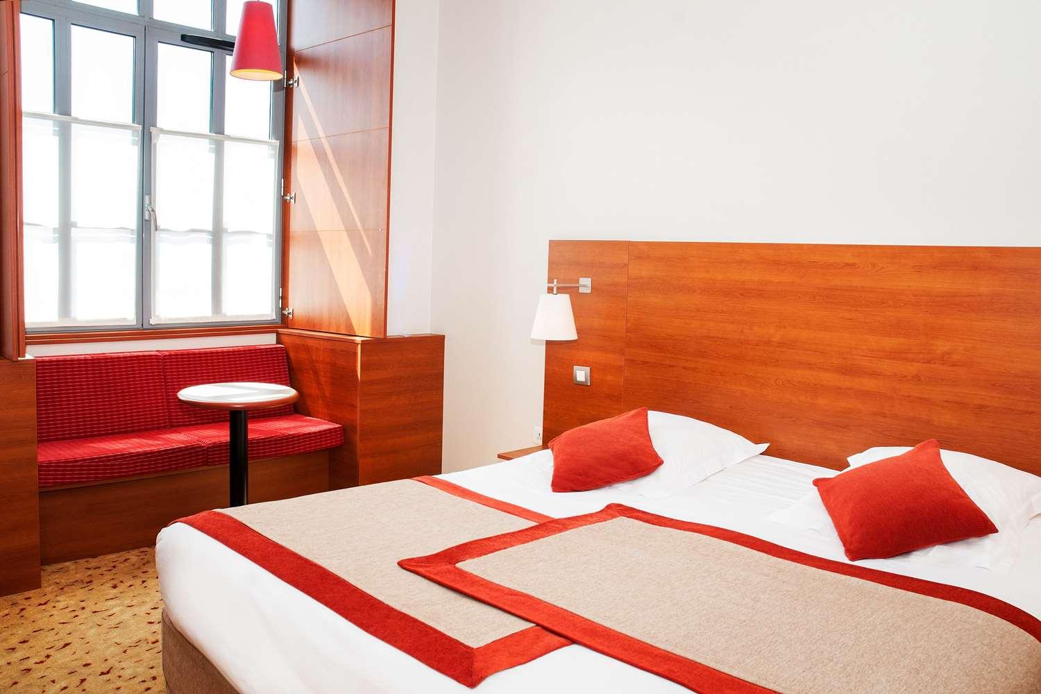 Best Western Plus Hotel Colbert Châteauroux Esterno foto