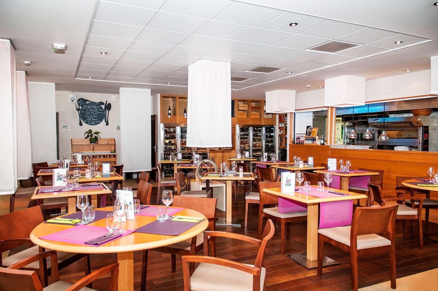 Best Western Plus Hotel Colbert Châteauroux Esterno foto