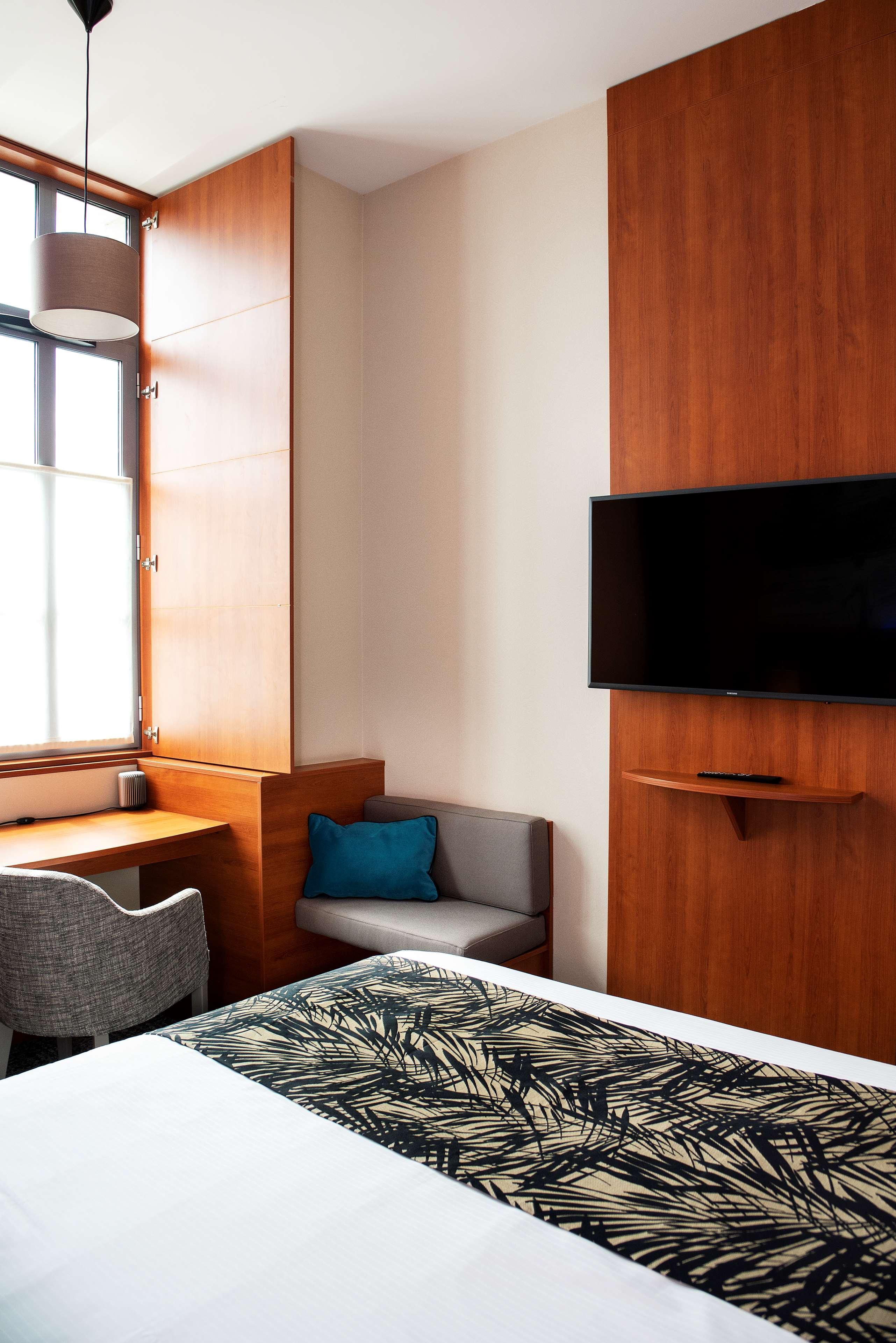 Best Western Plus Hotel Colbert Châteauroux Esterno foto
