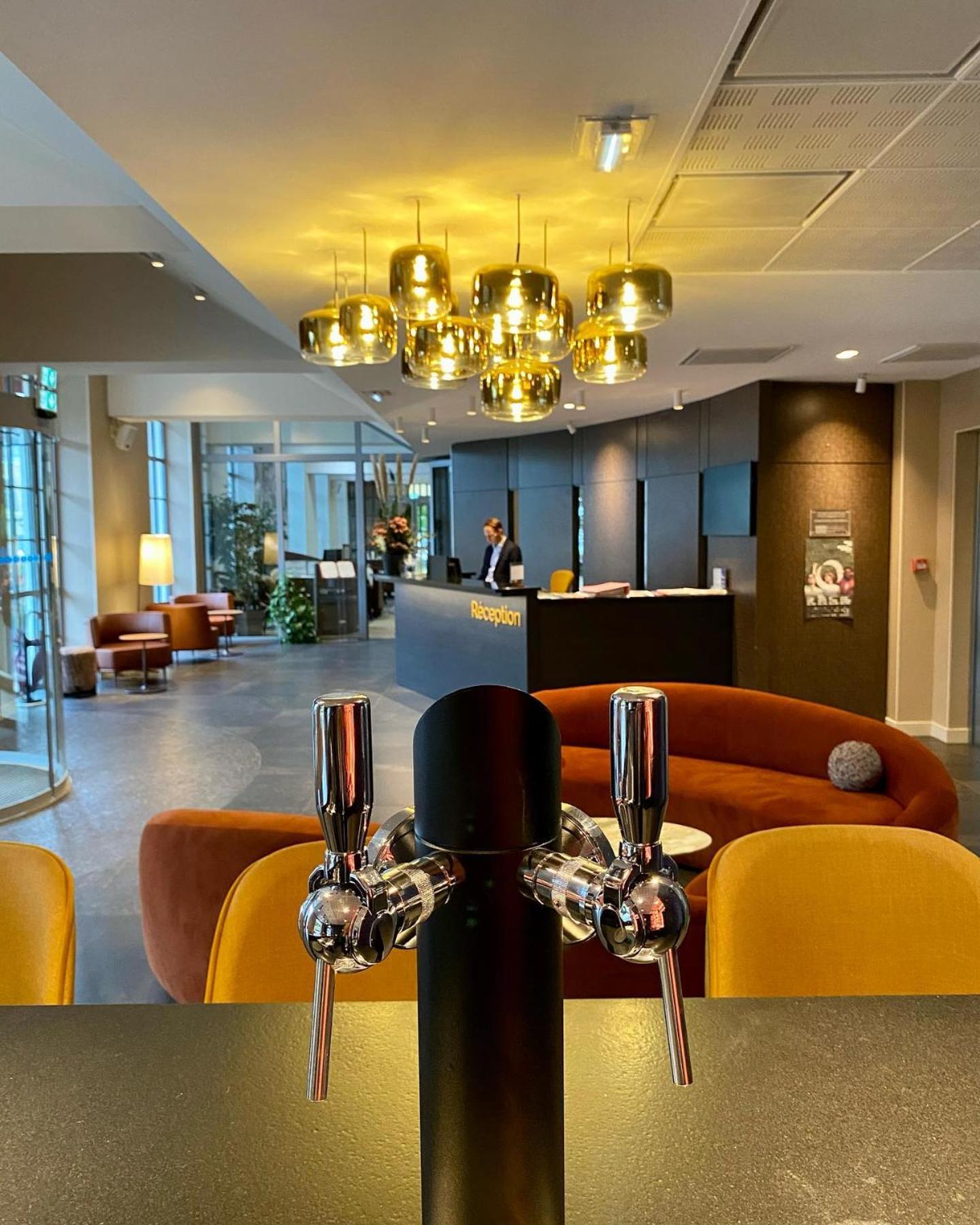 Best Western Plus Hotel Colbert Châteauroux Esterno foto