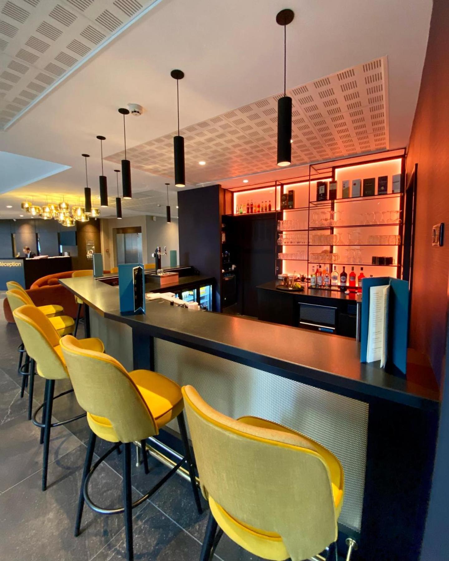 Best Western Plus Hotel Colbert Châteauroux Esterno foto