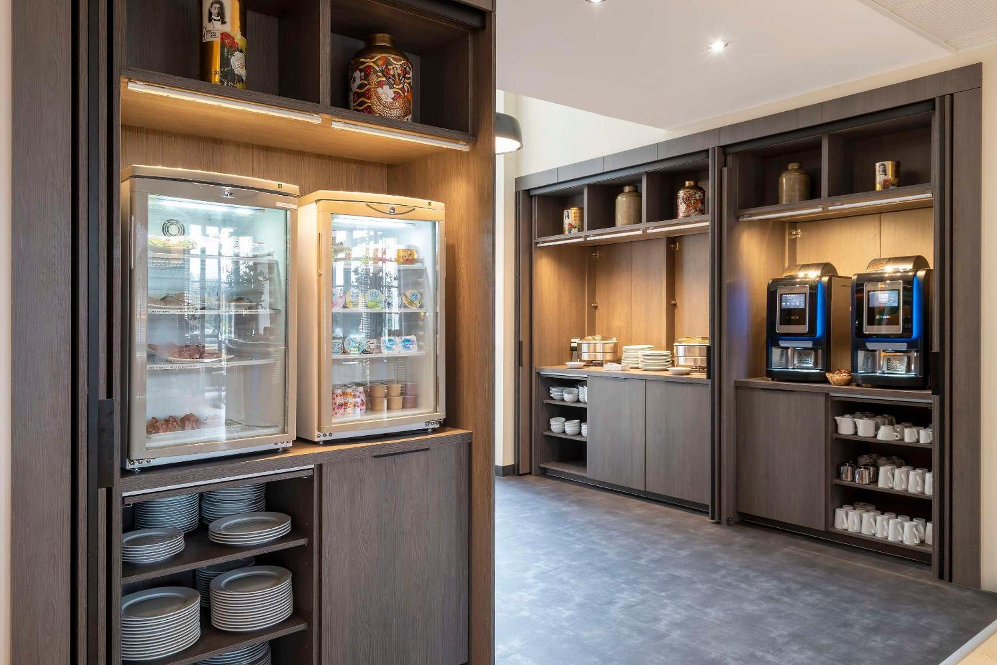 Best Western Plus Hotel Colbert Châteauroux Esterno foto
