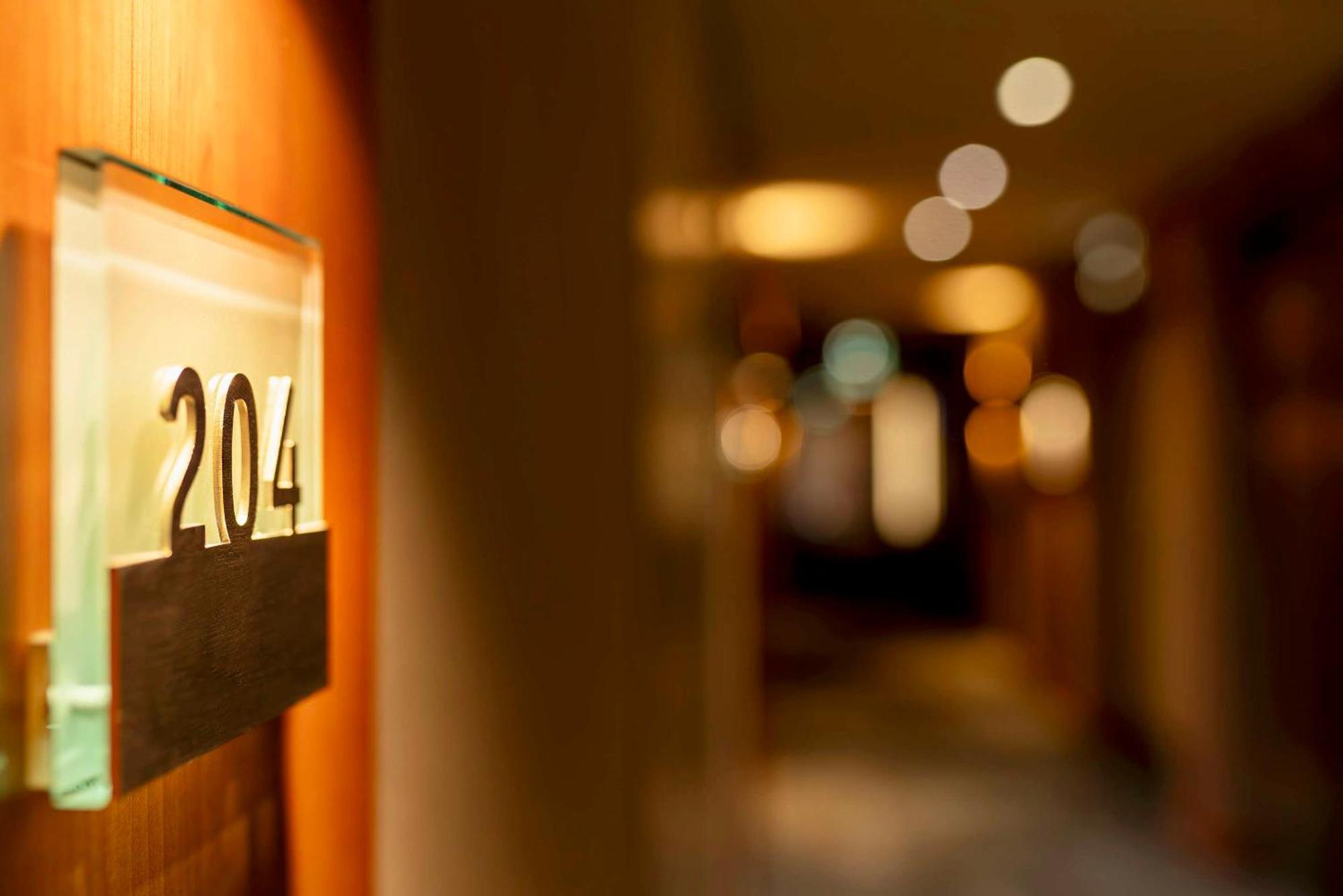 Best Western Plus Hotel Colbert Châteauroux Esterno foto